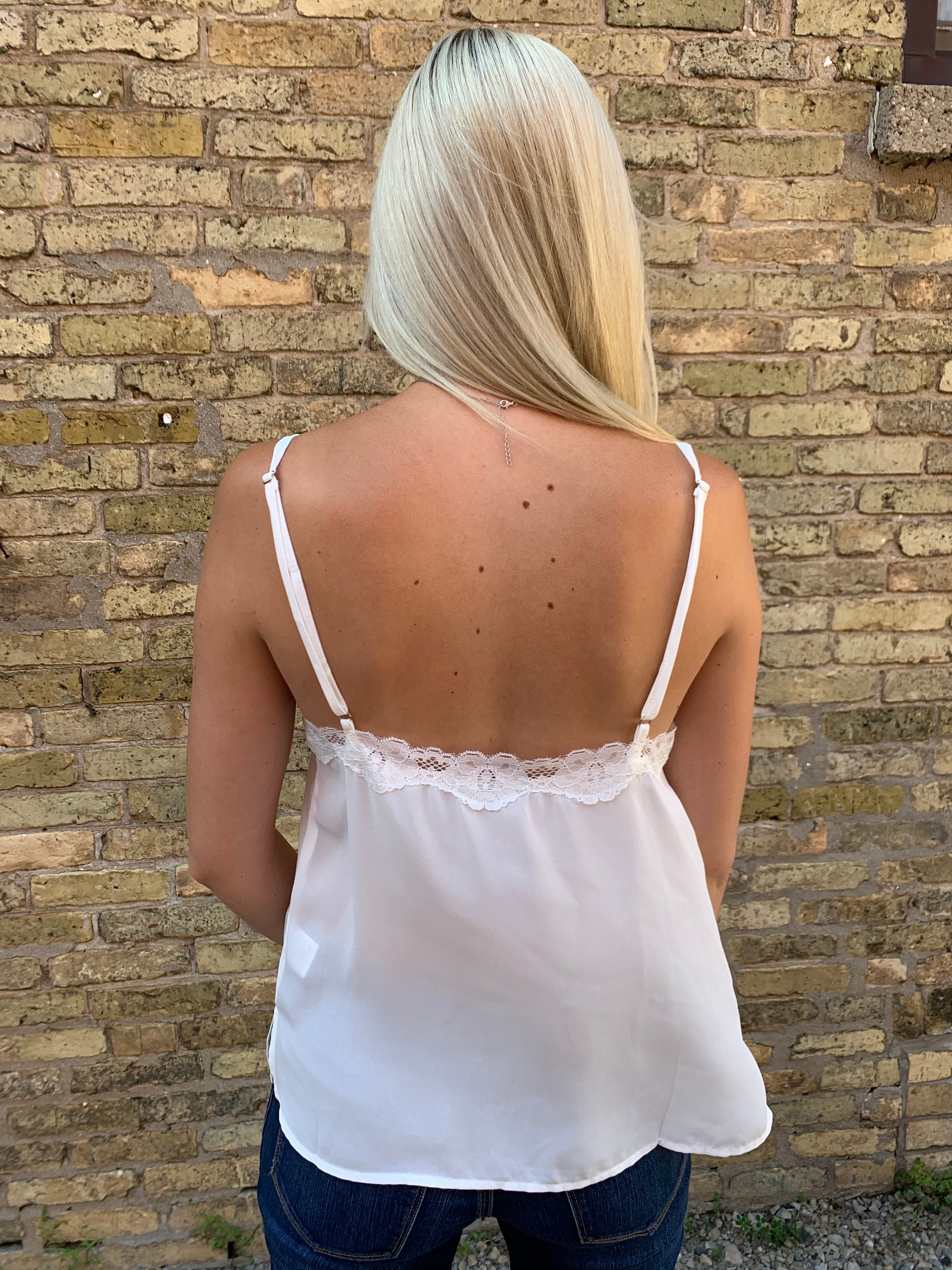 未使用　josemoon LACE TRIM CAMI Satin Lace Trim Cami | boohoo CA